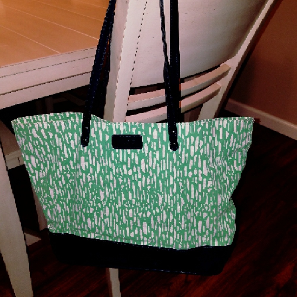 IZOD bag. Great condition