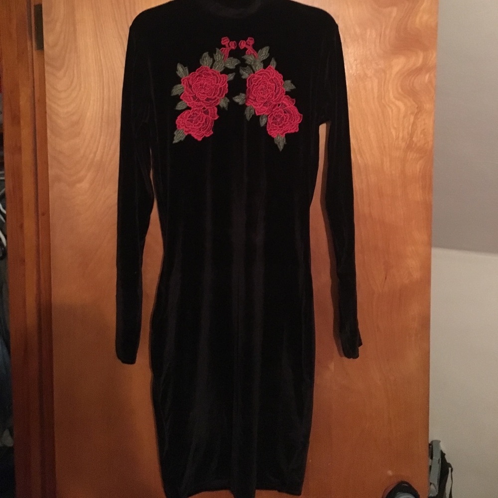 velvet black middle length dress