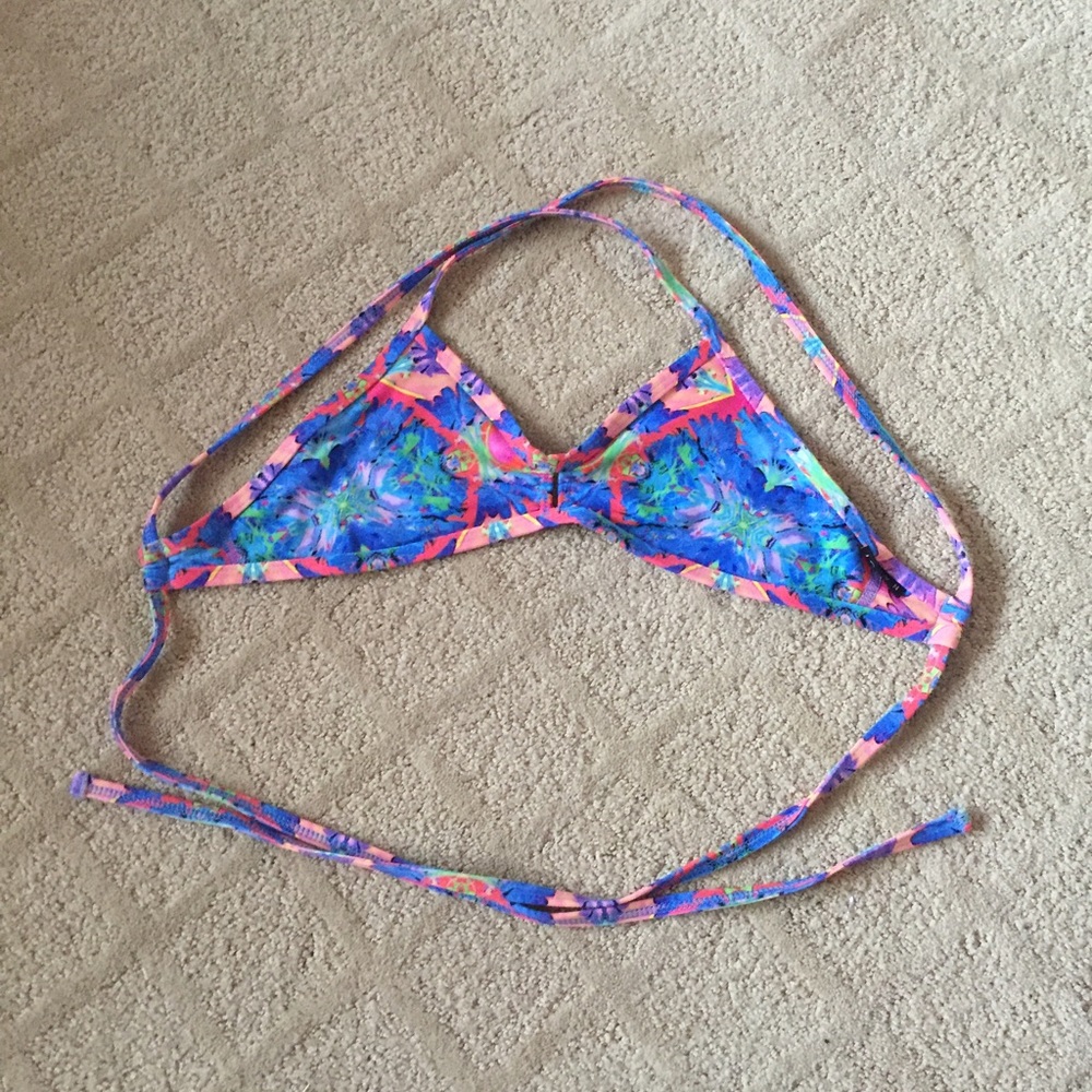 Jolyn Florida print vent top