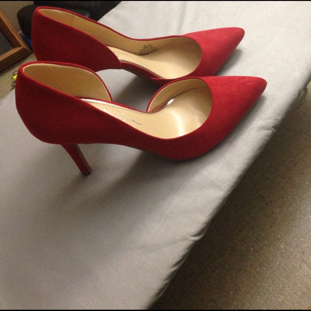 Jessica Simpson red pumps