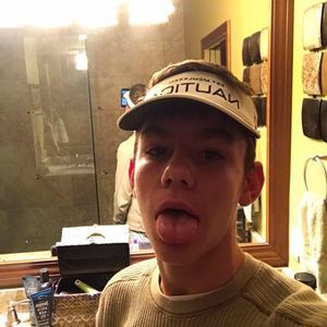 Meet your Posher, Cameron