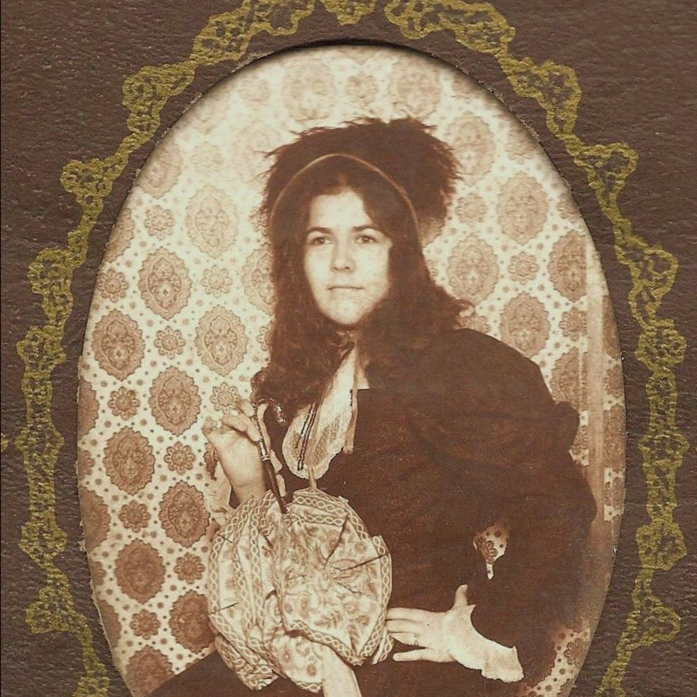 Meet your Posher, Antoinette
