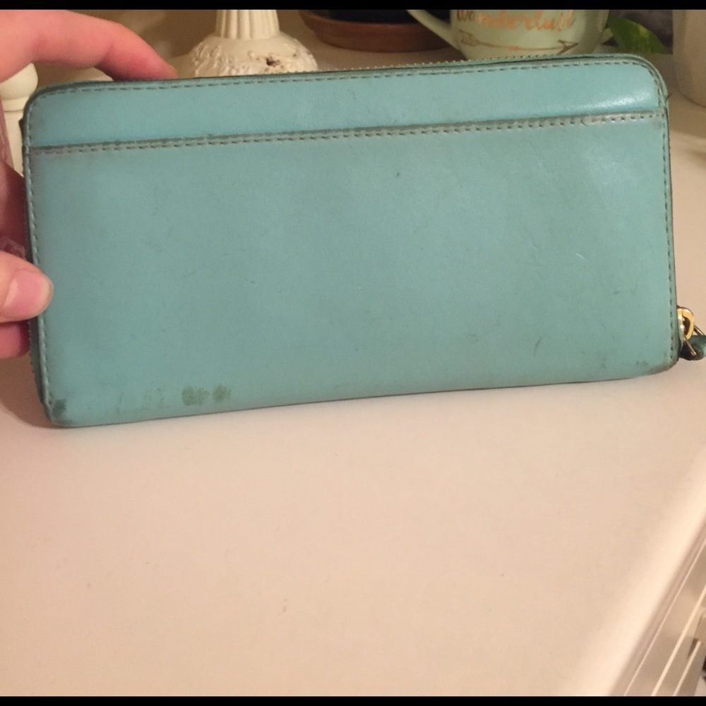 Well loved Tiffany blue Kate spade wallet - Picture 2 of 8
