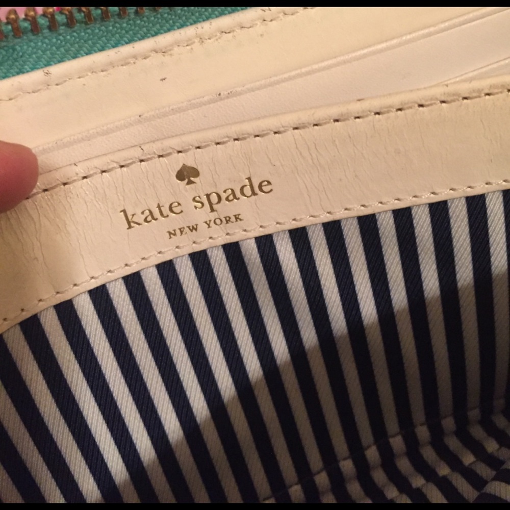 Well loved Tiffany blue Kate spade wallet - Picture 6 of 8