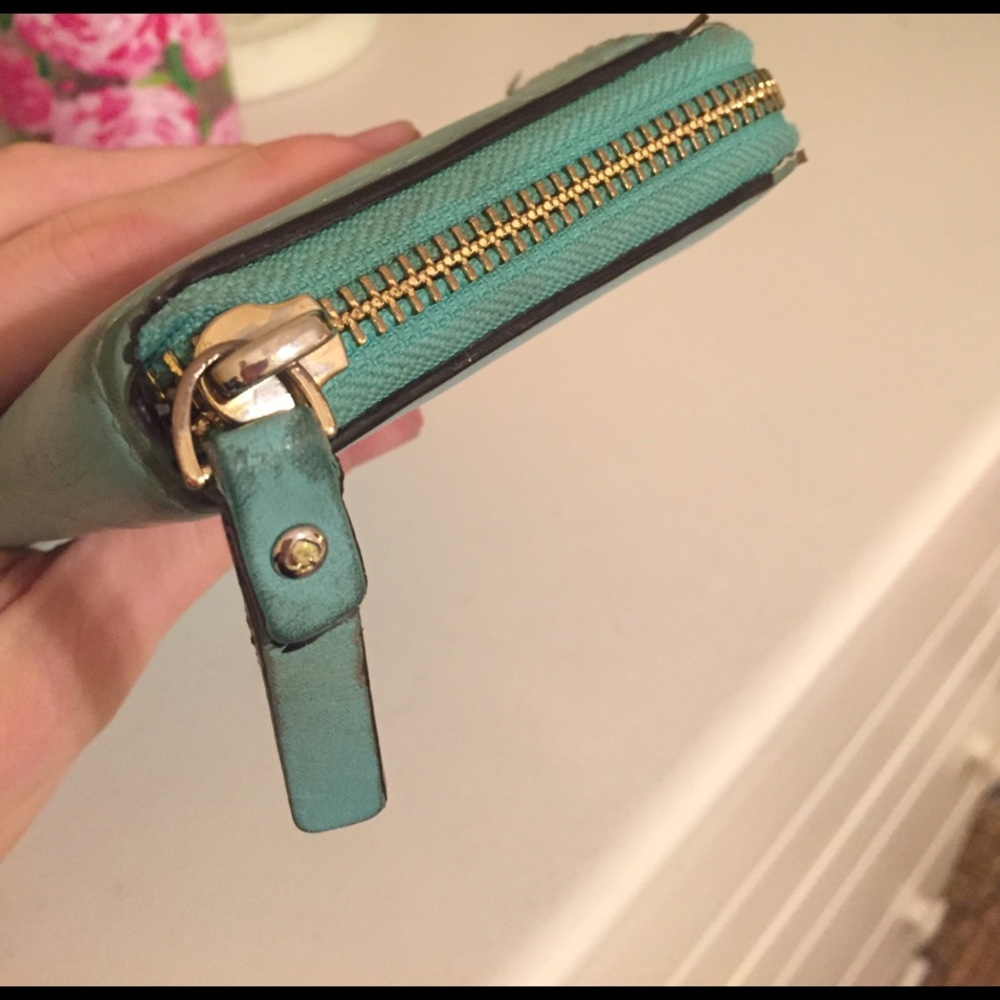 Well loved Tiffany blue Kate spade wallet - Picture 7 of 8