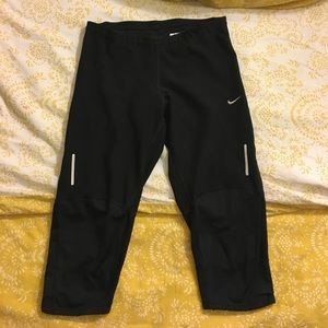 Nike dri fit capri leggings
