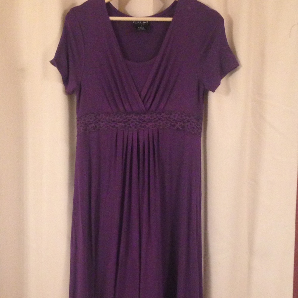 Expressiva nursing dress