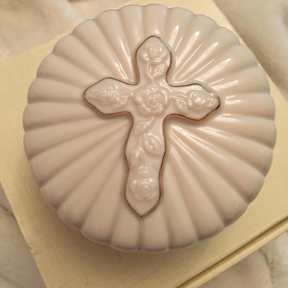 New Lenox jewelry box