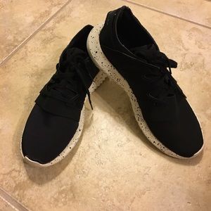 Adidas Tubular Viral Sneakers