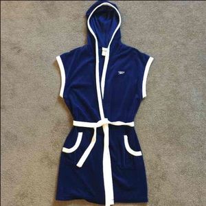 Speedo Robe, Size Medium, New