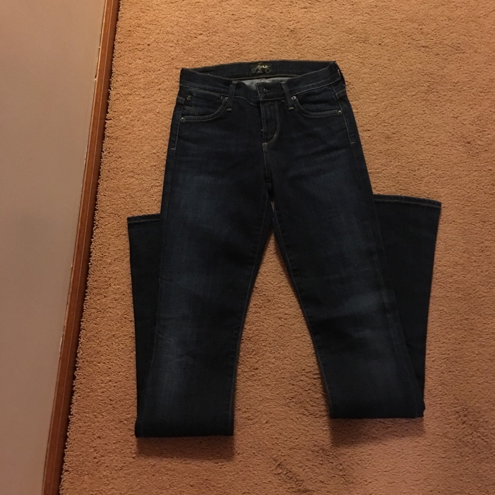 Straight leg jean