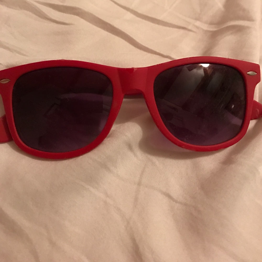 Red OU sunglasses