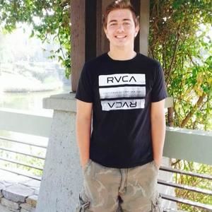 Meet your Posher, Tyler