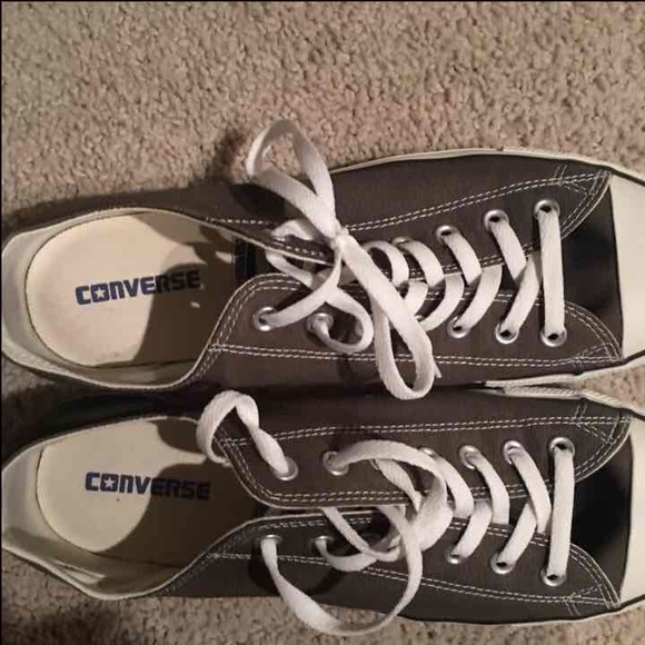 Converse Shoes. - Picture 4 of 4