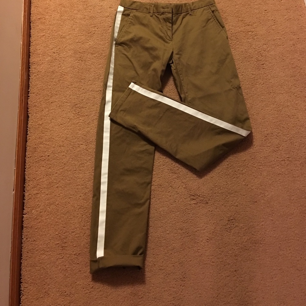Gap khakis