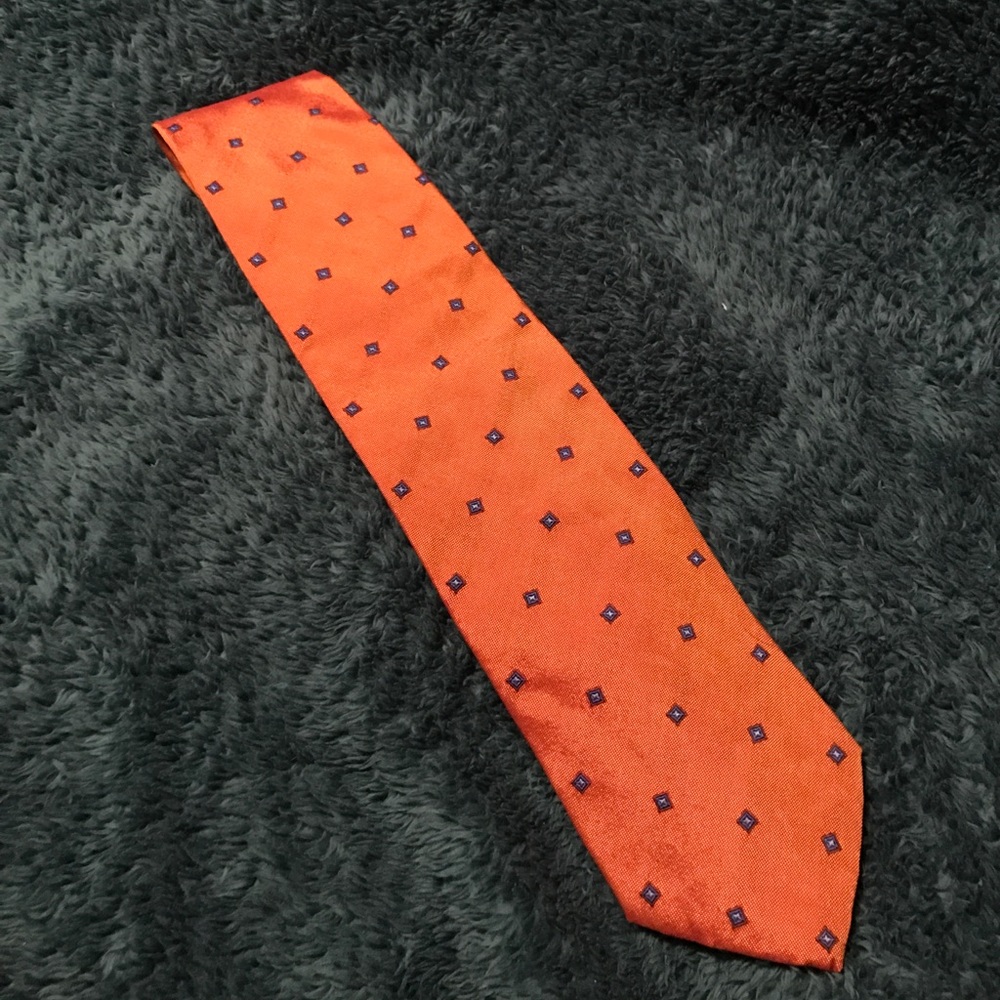 Hugo Boss orange tie