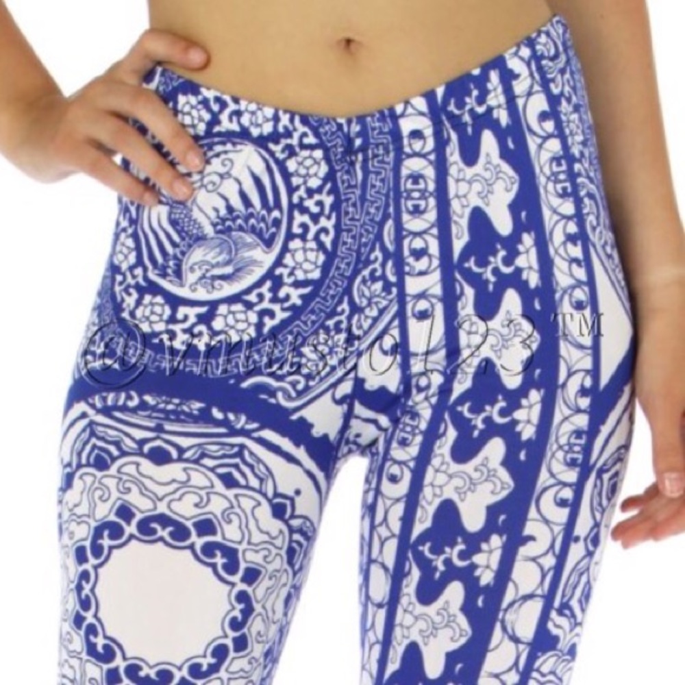 STRETCHY CHINA DOLL LEGGING - Picture 2 of 3