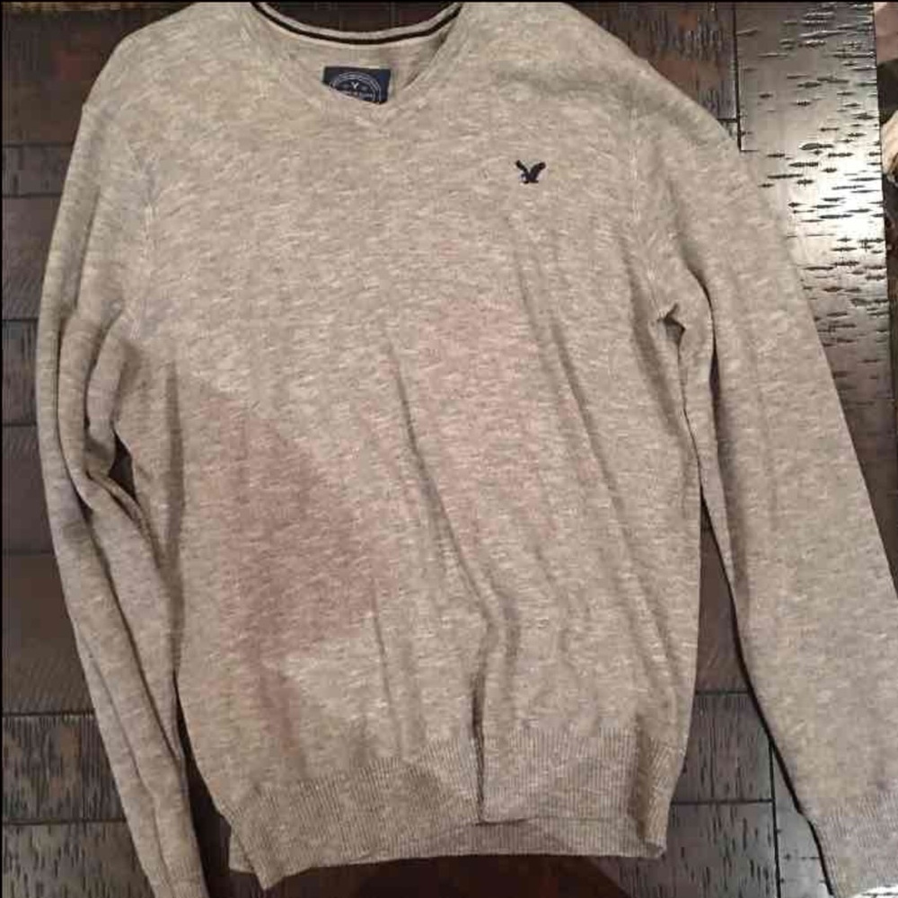 American Eagle Sweater.