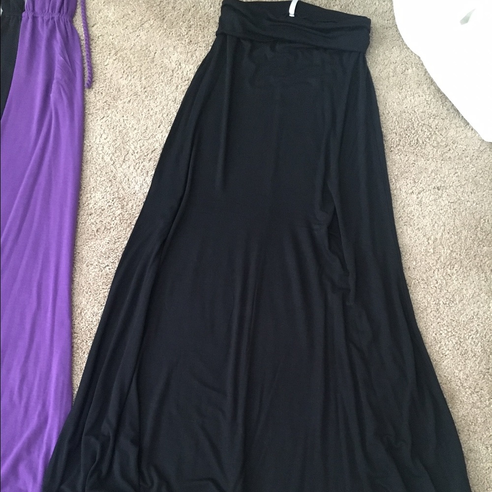 Black skirt or can be used as a dress
