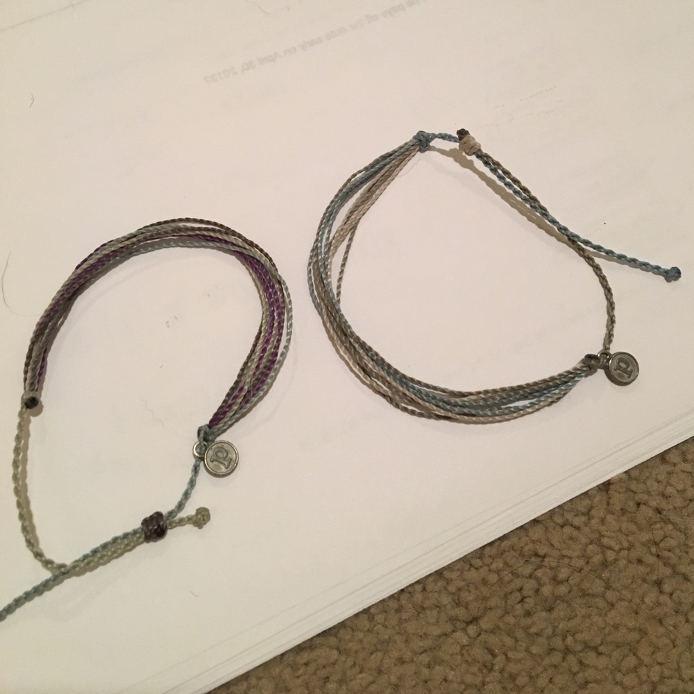Two Pura Vida bracelet