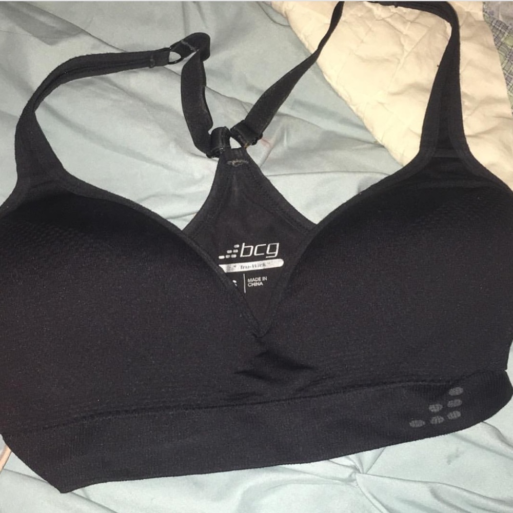sports bra