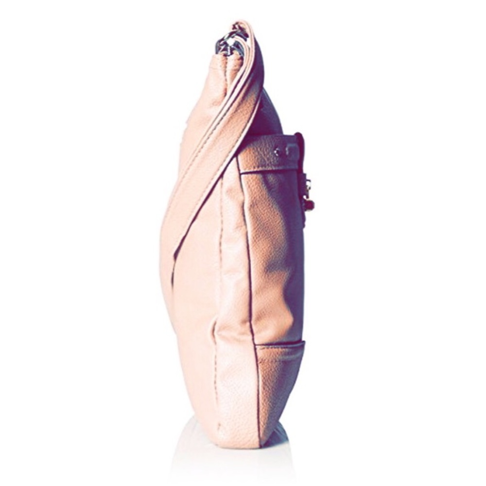 Sold ๐ธ Pink Crossbody Bag by Rosetti - Picture 4 of 6