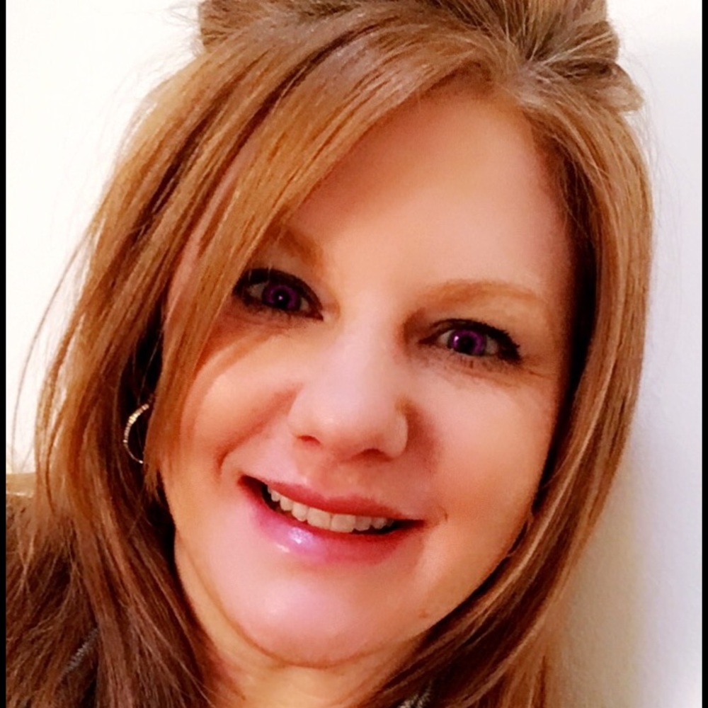 Meet your Posher, Hillary