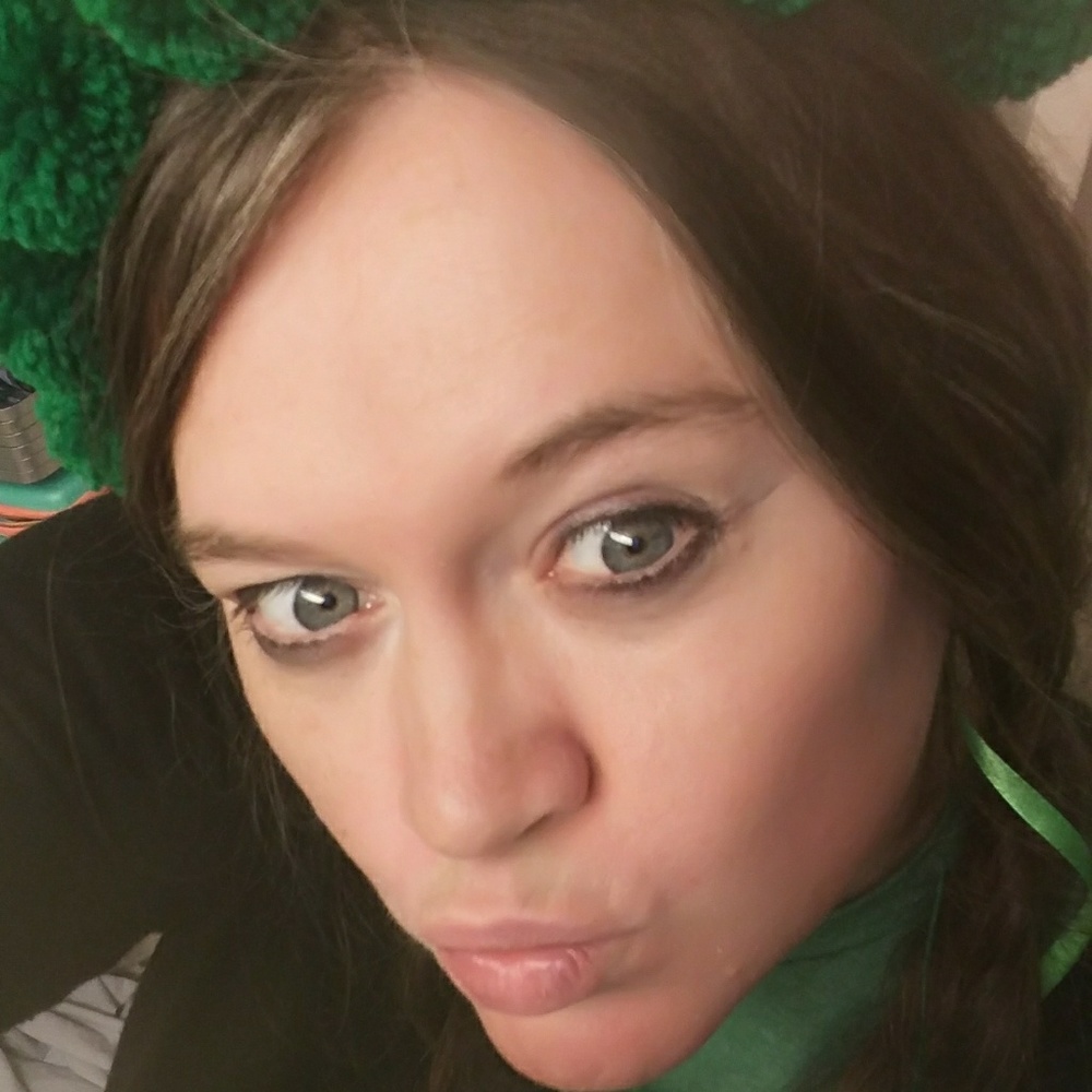 Meet your Posher, Victoria