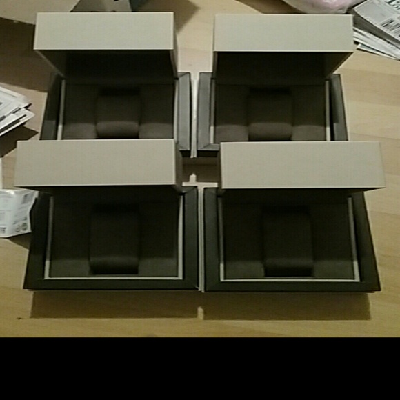 Burberry watch box - Picture 2 of 3