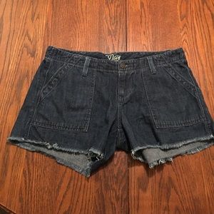 Old Navy Diva, Jean Shorts.