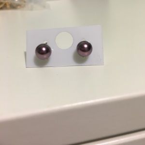 Purple pearl earrings