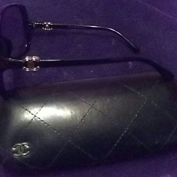 BEAUTIFUL SUNGLASSES - Picture 3 of 3