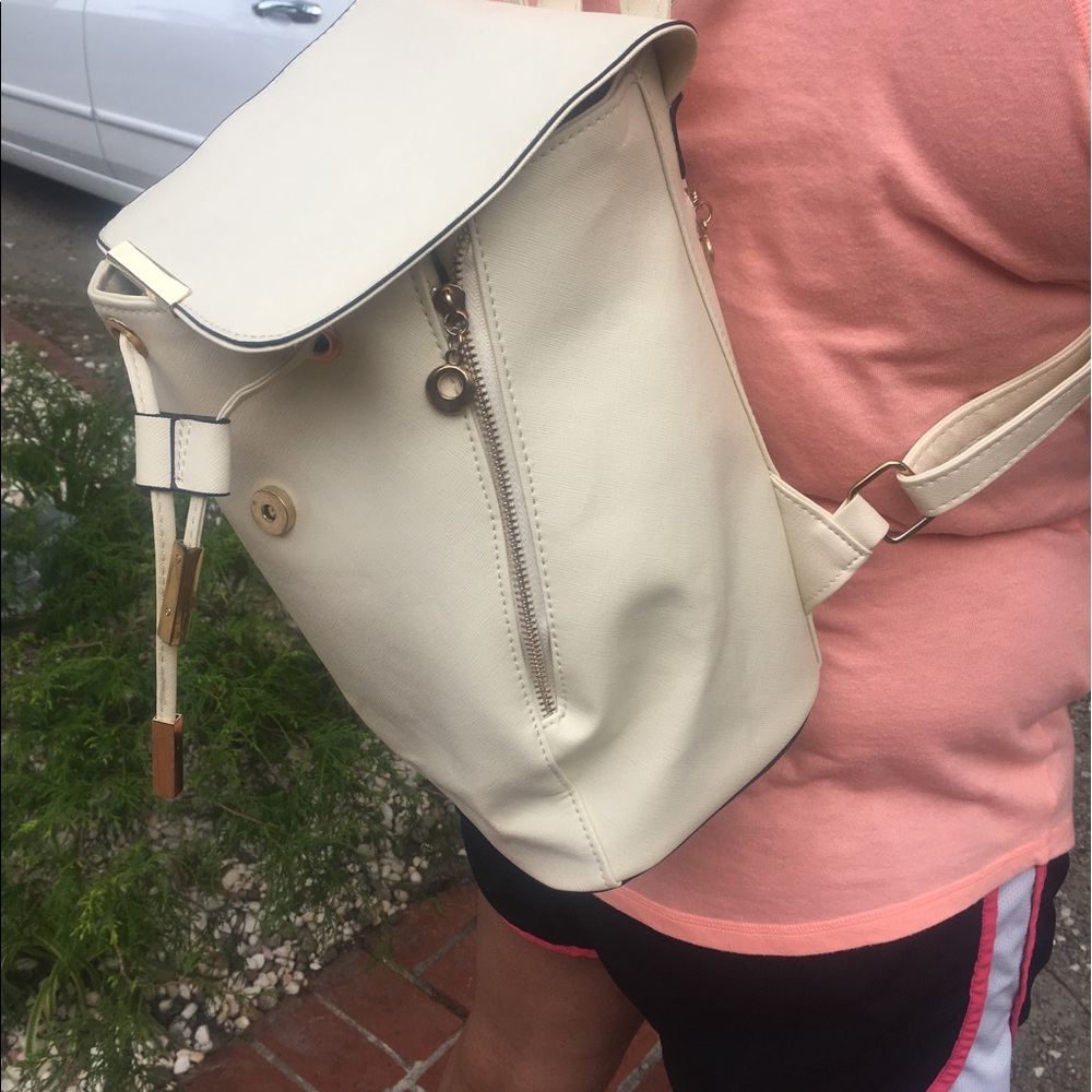 Preppy Backpack - Picture 6 of 7