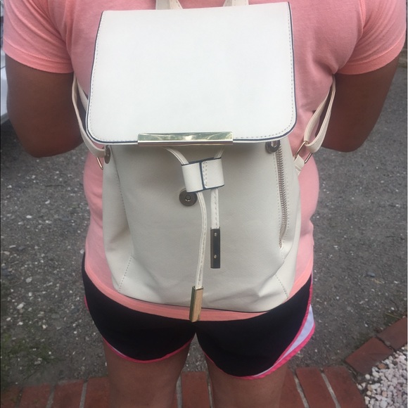 Preppy Backpack - Picture 7 of 7