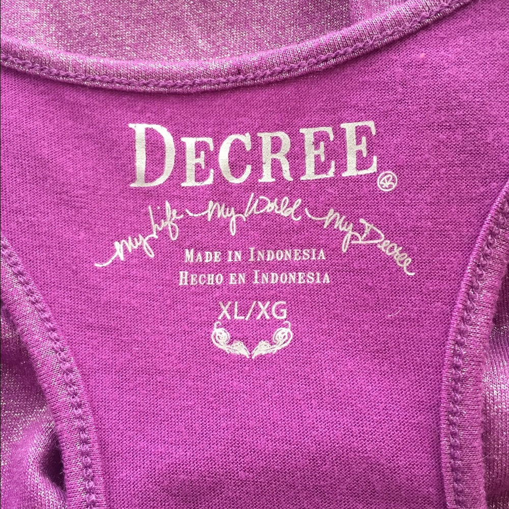 Decree Top - Picture 6 of 7