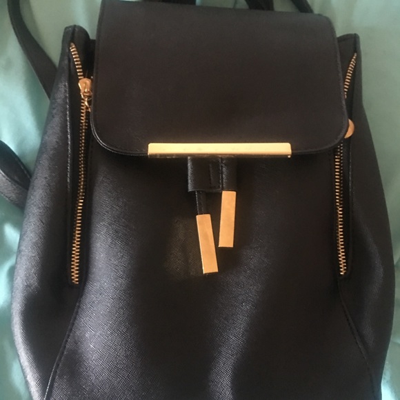 Preppy Backpack - Picture 2 of 8