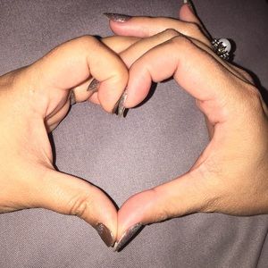 Meet your Posher, Cecile