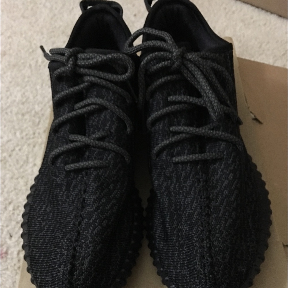 Adidas yeezy boost pirate black