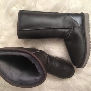 Tall Grey-Metallic Leather UGGS SIZE 10