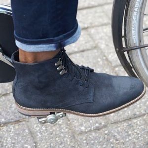 Men's Gray Suede Boots