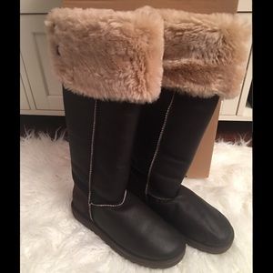 Over the Knee Chocolate Brown UGGS SIZE 9