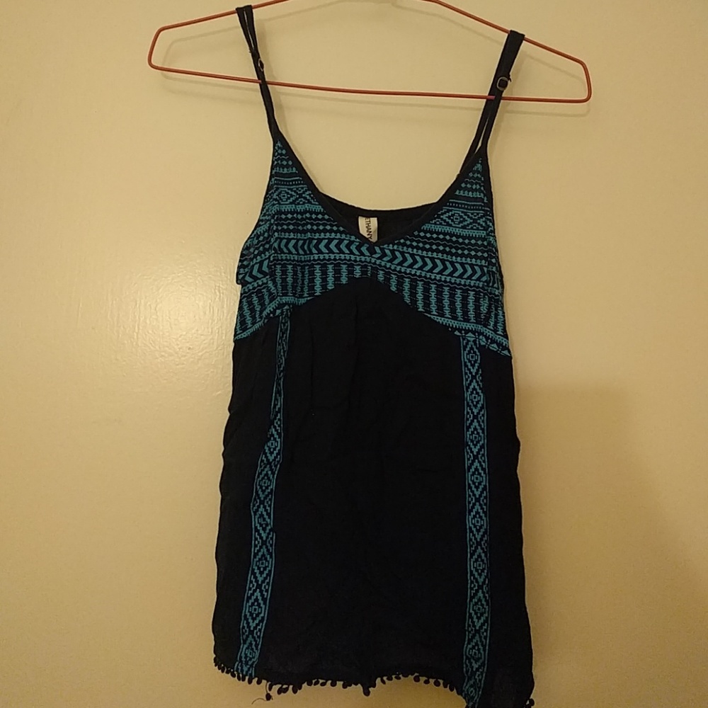 Aztec pattern tank