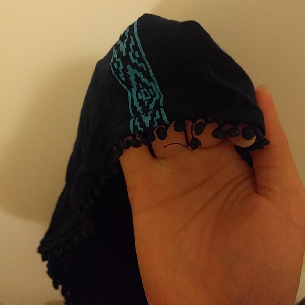 Aztec pattern tank - Picture 3 of 3