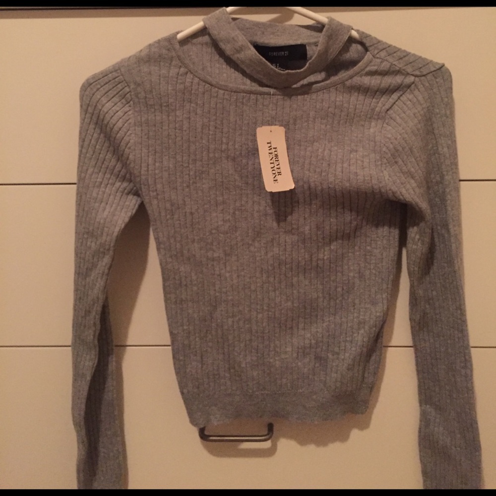 Long sleeve light weight sweater
