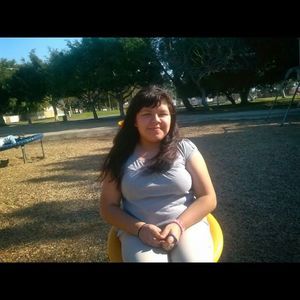 Meet your Posher, Esmeralda