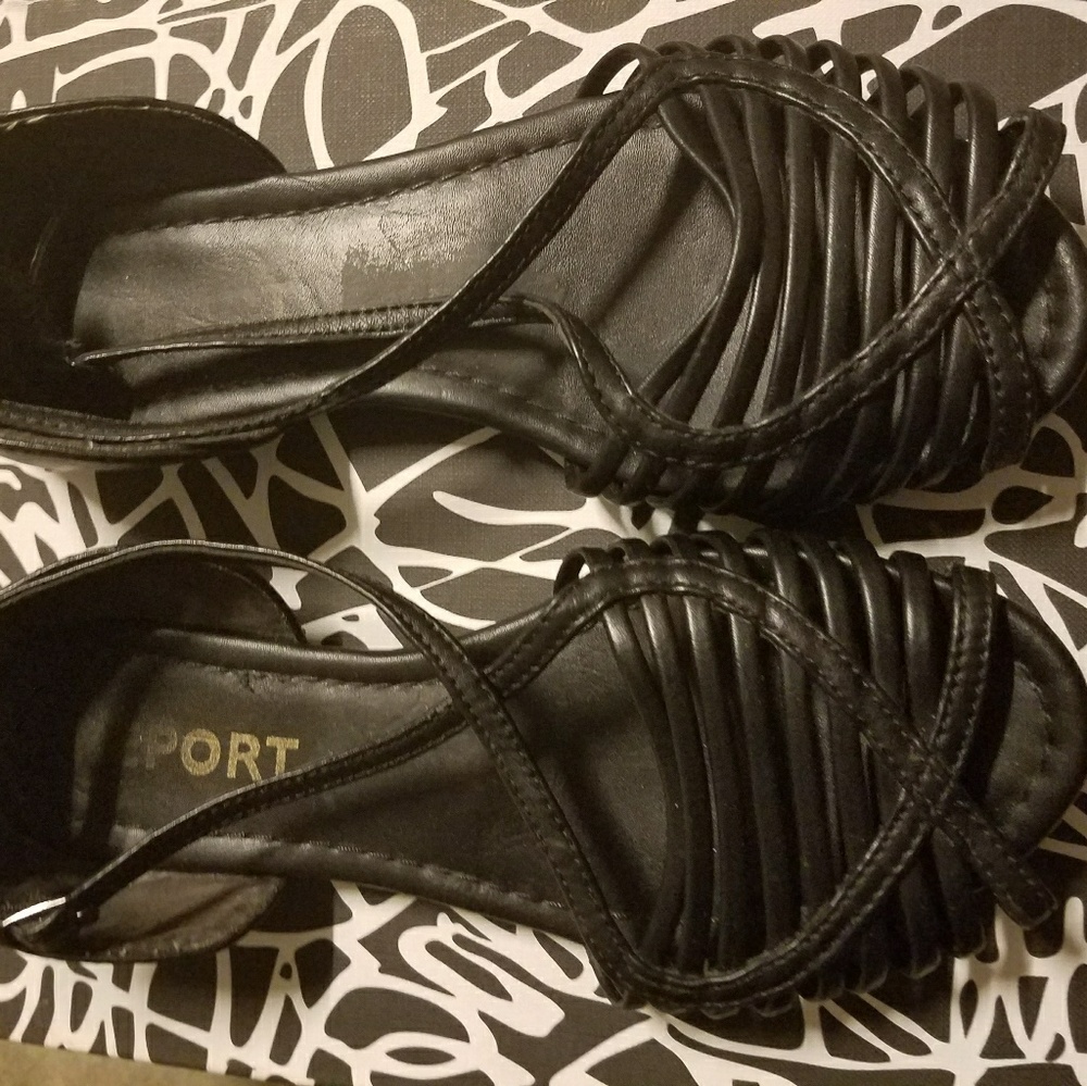 Report cage black sandals size 5