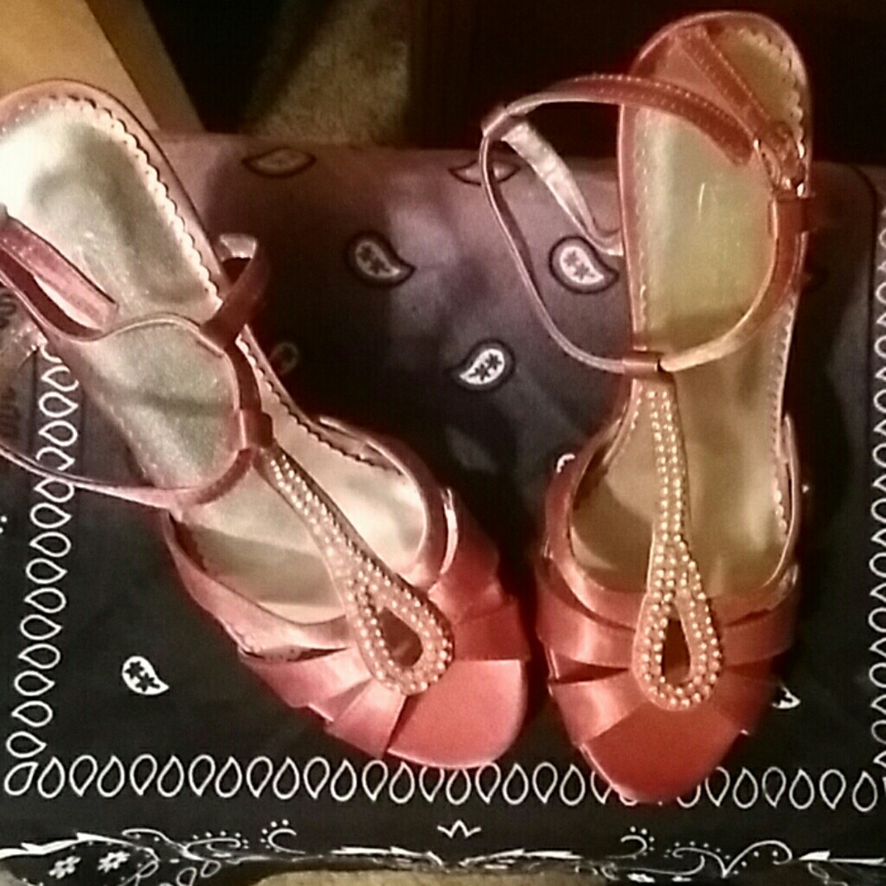 MICHELANGELO SHOES BRAND NEW SIZE 8