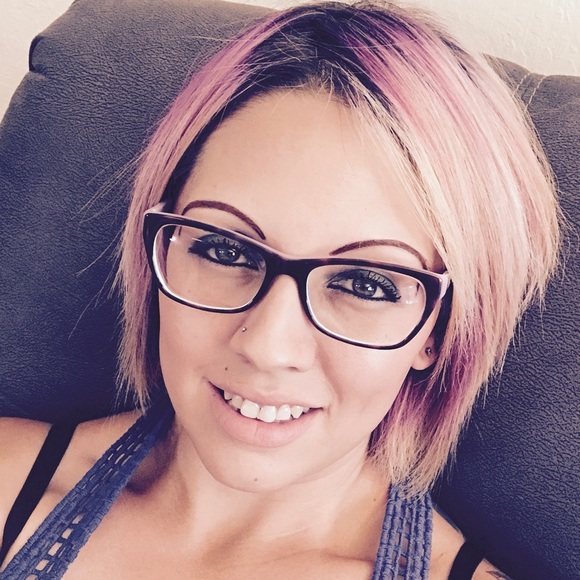 Meet your Posher, Jessie - Picture 2 of 8