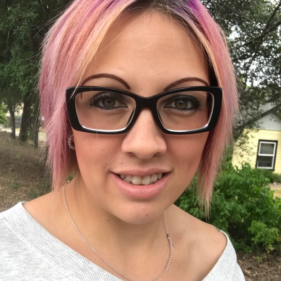 Meet your Posher, Jessie - Picture 7 of 8