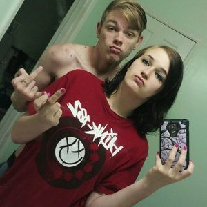 Meet your Posher, Dustin